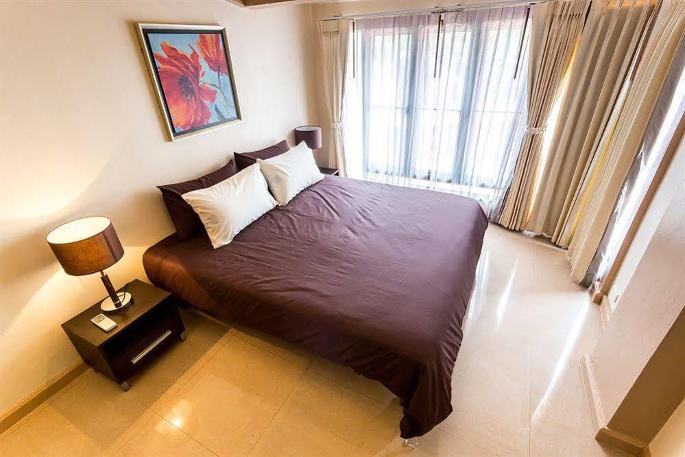 Kalim Bay Residence Patong Exteriör bild